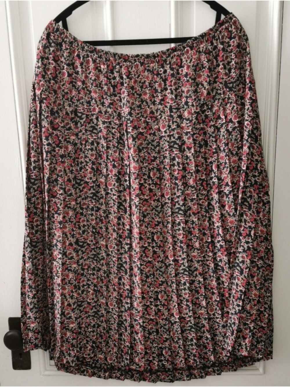 Womens DitzyFloral Pleated Women’s Prairiecore Cottagecore Skirt. 16 - Picture 8 of 8